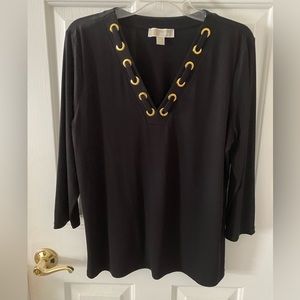 Michael Kors black top EUC Size XL -Black with gold ring detail around V-neck